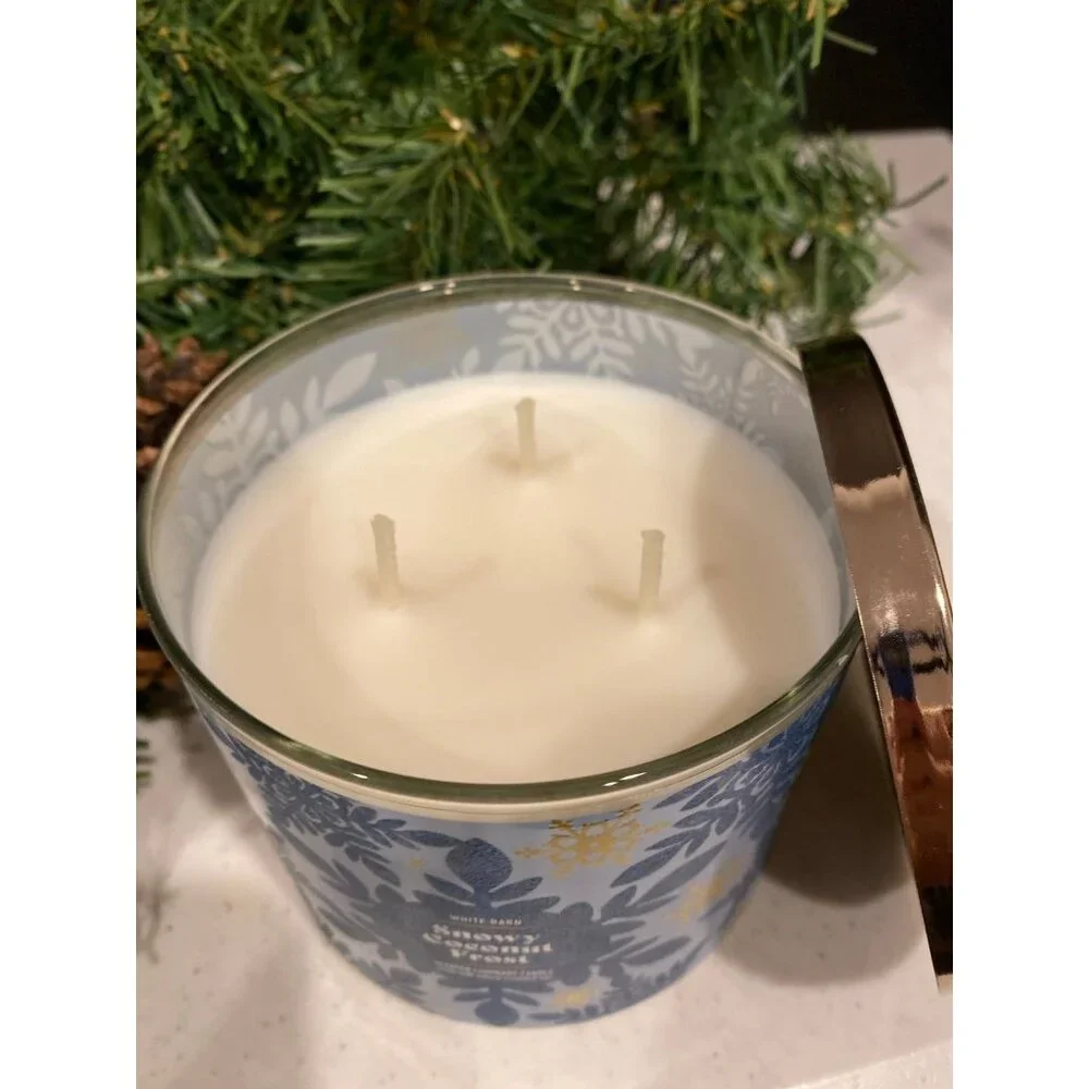 Bath & Body Works “Snowy Coconut Frost” New 3 Wick Candle